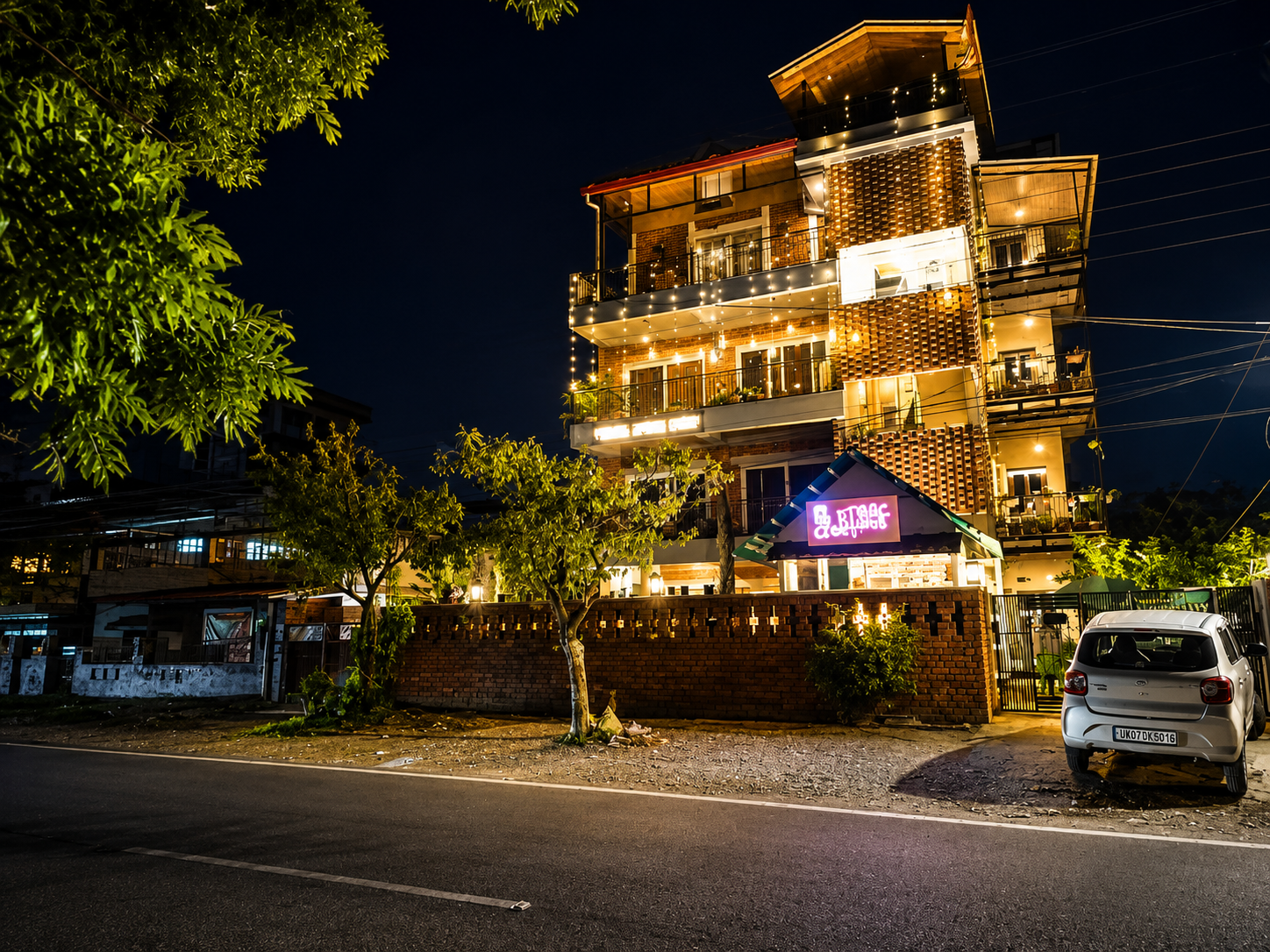 Canal Home-Stay
